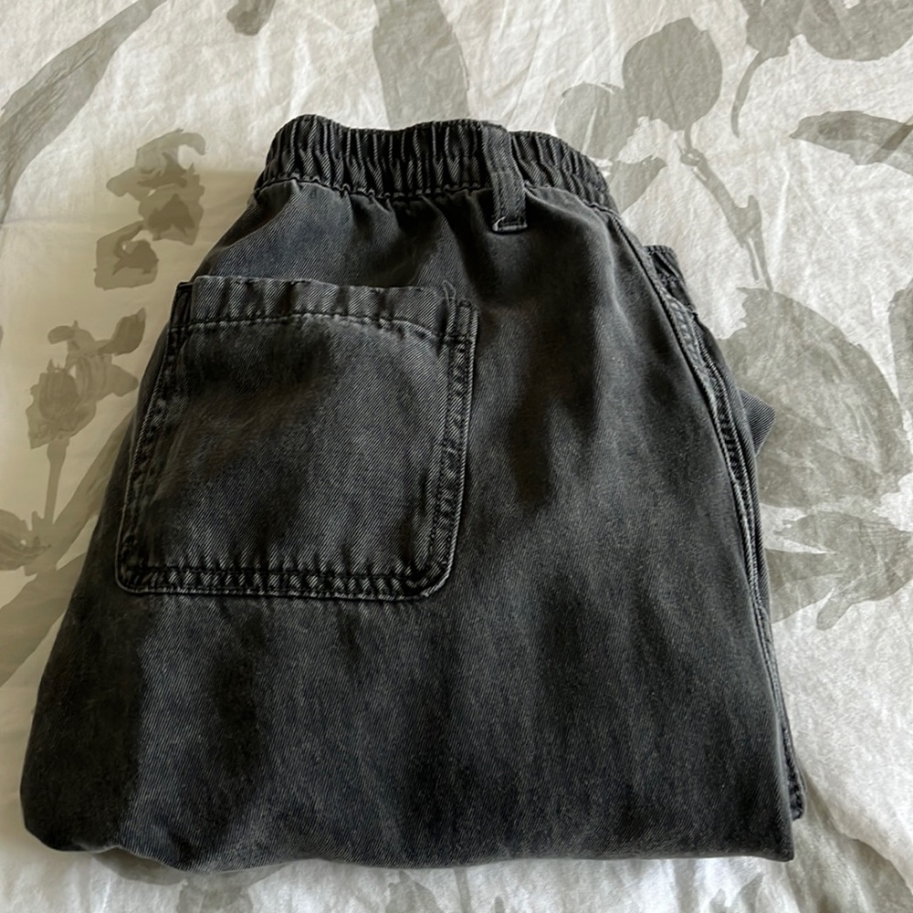 aerie distressed pants size medium